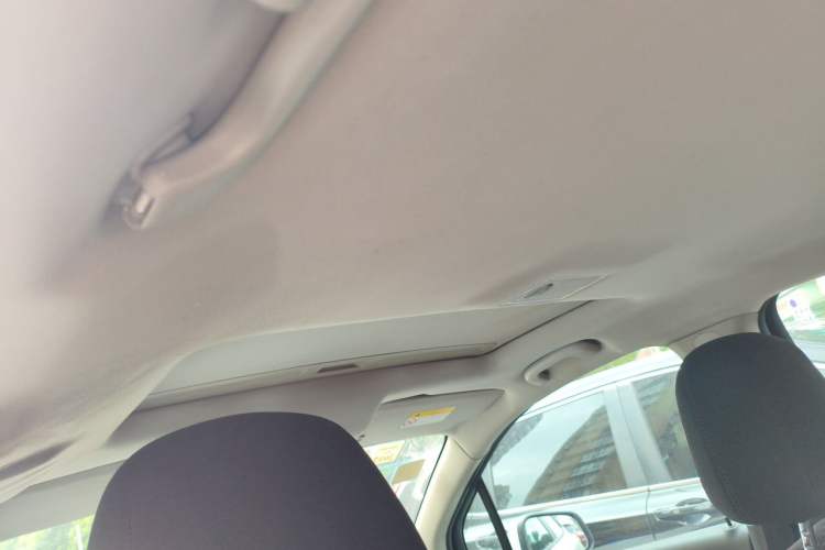 Used Buick Encore 2015 1.4T Automatic Two-Wheel Drive Urban Elite Version Headliner