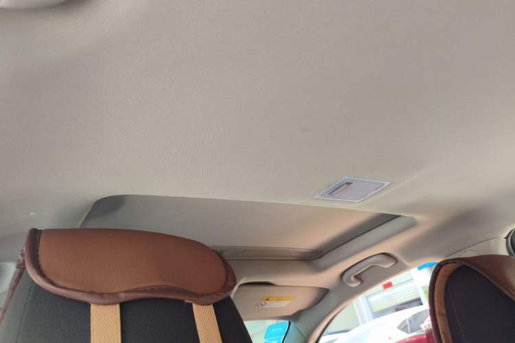 Used Buick Encore 2015 1.4T Automatic Two-Wheel Drive Urban Elite Version Headliner