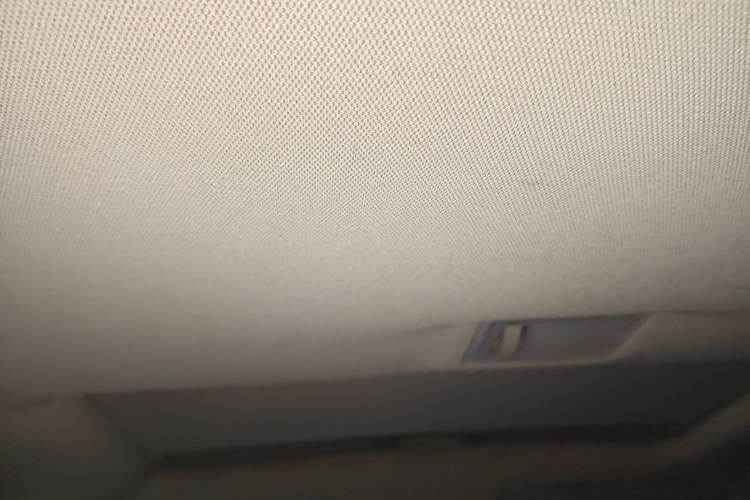 Used Buick Encore 2015 1.4T Automatic Two-Wheel Drive Urban Elite Version Headliner