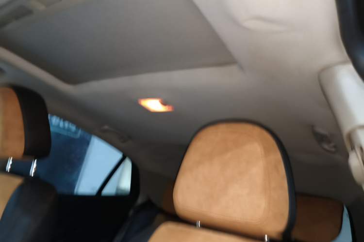 Used Buick Encore 2015 1.4T Automatic Two-Wheel Drive Urban Leading Model Headliner