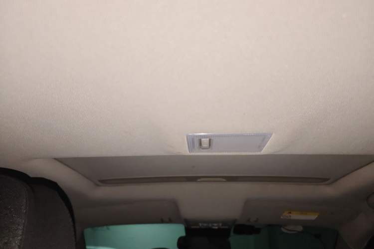 Used Buick Encore 2015 1.4T Manual Two-Wheel Drive Urban Advanced Model Headliner