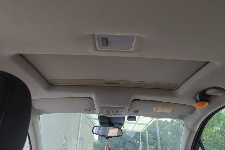 Used Buick Encore 2015 1.4T Automatic Two-Wheel Drive Urban Leading Model Headliner