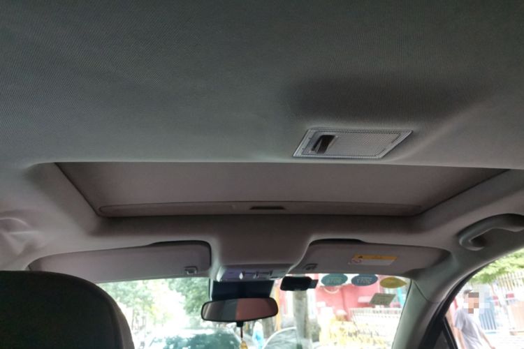Used Buick Encore 2015 1.4T Automatic Two-Wheel Drive Urban Elite Version Headliner