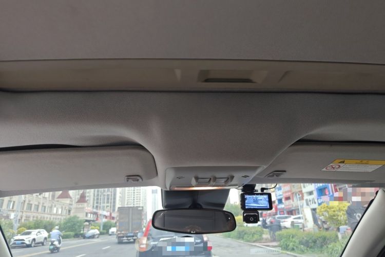 Used Buick Encore 2015 1.4T Automatic Two-Wheel Drive Urban Elite Version Headliner
