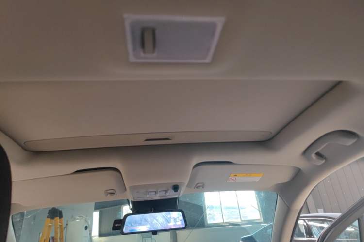 Used Buick Encore 2015 1.4T Manual Two-Wheel Drive Urban Advanced Model Headliner