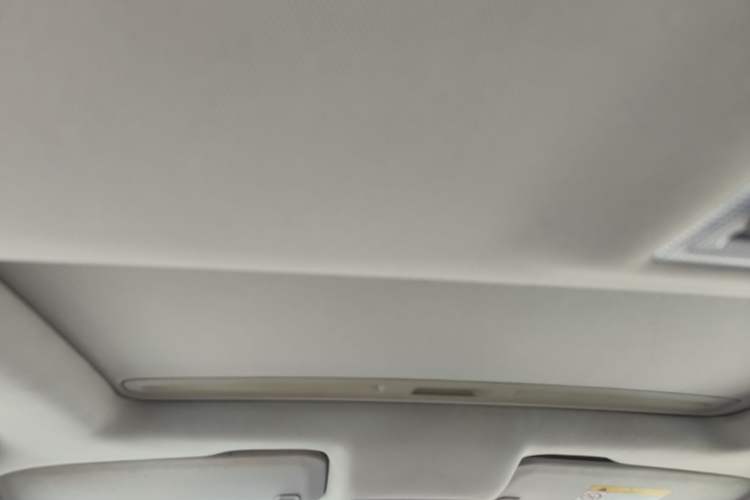 Used Buick Encore 2015 1.4T Automatic Two-Wheel Drive Urban Elite Version Headliner