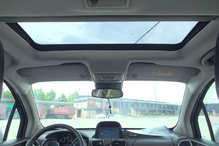 Used Buick Encore 2015 1.4T Manual Two-Wheel Drive Urban Advanced Model Headliner