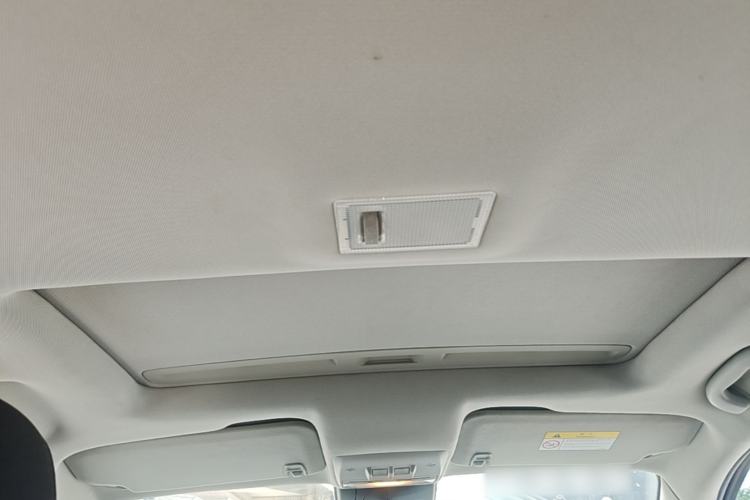 Used Buick Encore 2015 1.4T Automatic Two-Wheel Drive Urban Elite Version Headliner