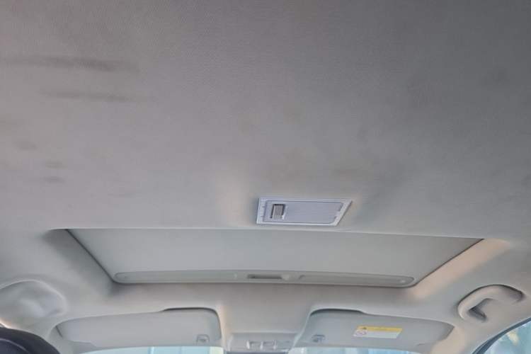 Used Buick Encore 2015 1.4T Automatic Two-Wheel Drive Urban Elite Version Headliner
