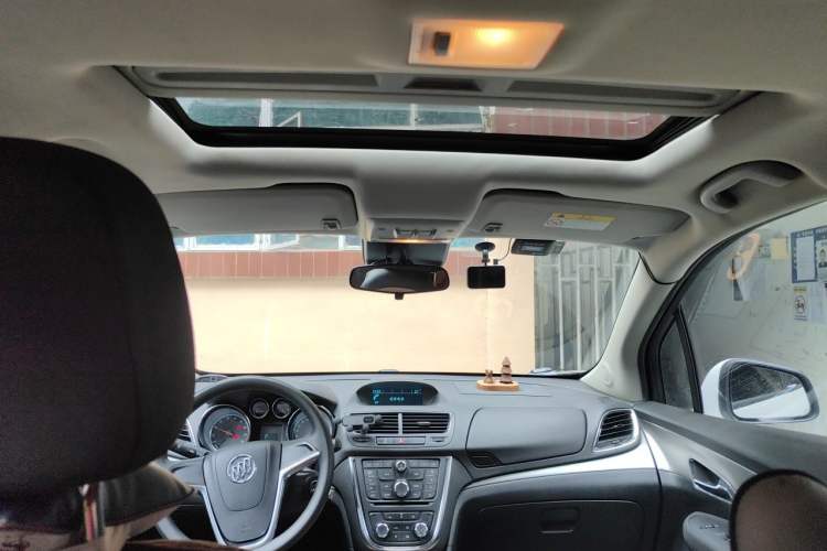 Used Buick Encore 2015 1.4T Automatic Two-Wheel Drive Urban Elite Version Headliner