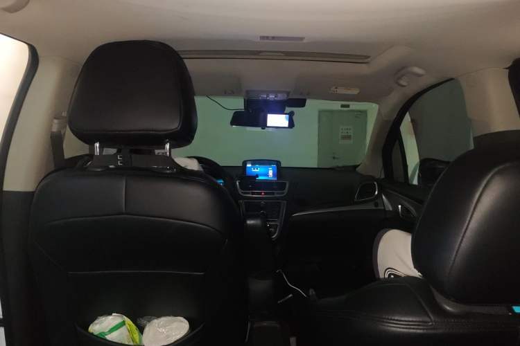 Used Buick Encore 2015 1.4T Automatic Two-Wheel Drive Urban Elite Version Headliner