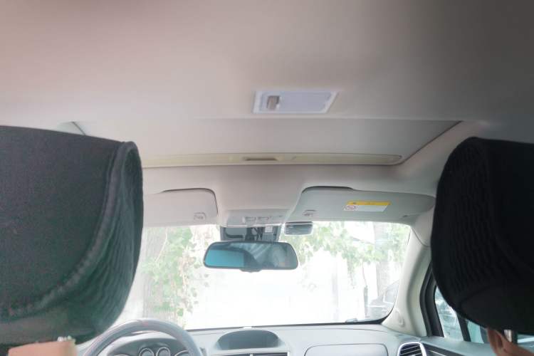 Used Buick Encore 2015 1.4T Manual Two-Wheel Drive Urban Advanced Model Headliner