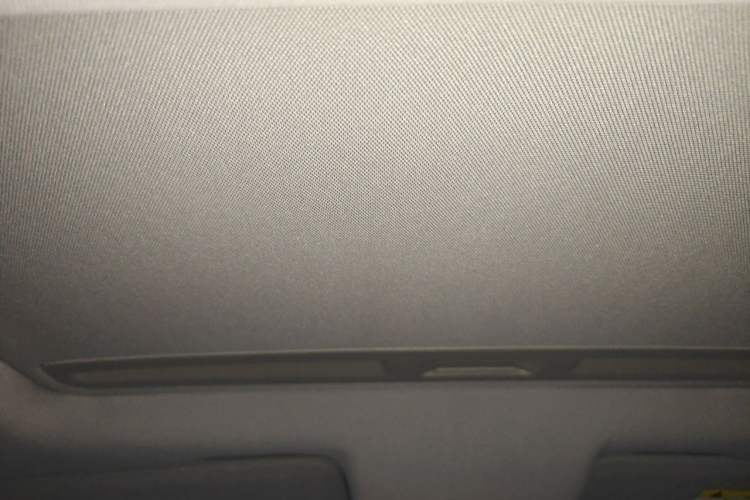 Used Buick Encore 2015 1.4T Automatic Two-Wheel Drive Urban Leading Model Headliner