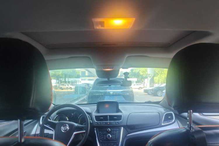 Used Buick Encore 2015 1.4T Automatic Two-Wheel Drive Urban Elite Version Headliner