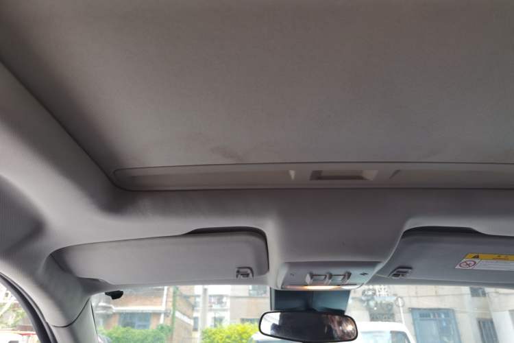 Used Buick Encore 2015 1.4T Manual Two-Wheel Drive Urban Advanced Model Headliner