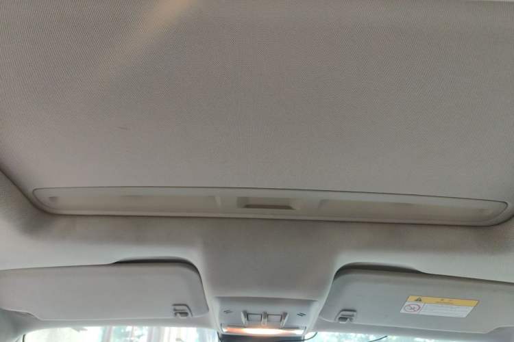 Used Buick Encore 2015 1.4T Manual Two-Wheel Drive Urban Advanced Model Headliner