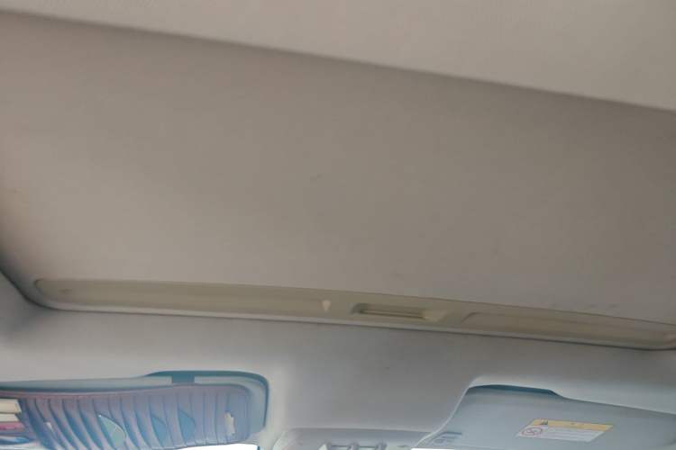 Used Buick Encore 2015 1.4T Automatic Two-Wheel Drive Urban Elite Version Headliner