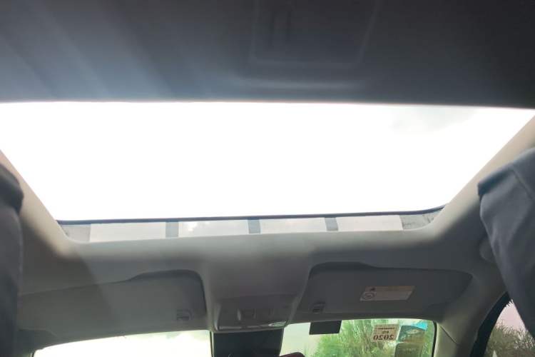 Used Buick Encore 2015 1.4T Manual Two-Wheel Drive Urban Advanced Model Headliner