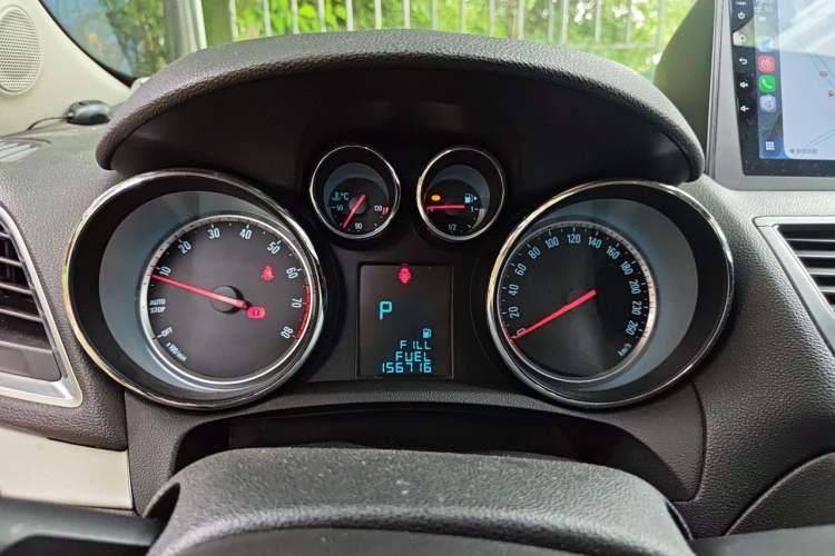 Used Buick Encore 2015 1.4T Automatic Two-Wheel Drive Urban Elite Version Instrument Cluster