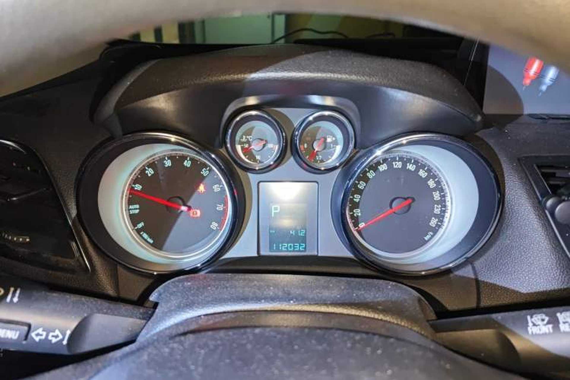 Used Buick Encore 2015 1.4T Automatic Two-Wheel Drive Urban Elite Version Instrument Cluster