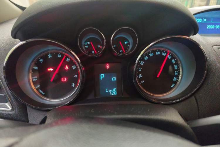 Used Buick Encore 2015 1.4T Automatic Two-Wheel Drive Urban Elite Version Instrument Cluster