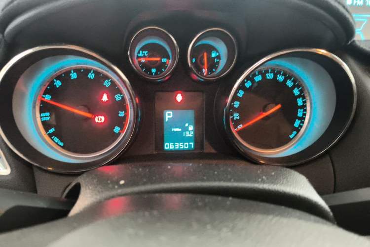 Used Buick Encore 2015 1.4T Automatic Two-Wheel Drive Urban Elite Version Instrument Cluster
