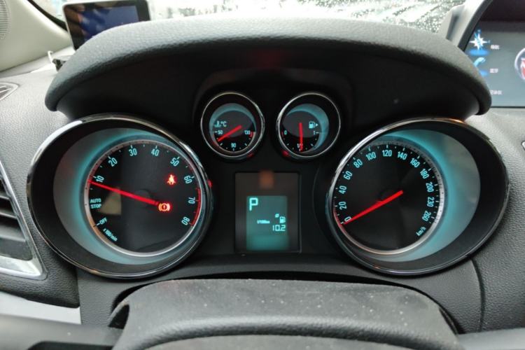 Used Buick Encore 2015 1.4T Automatic Two-Wheel Drive Urban Elite Version Instrument Cluster