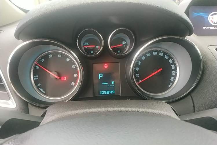 Used Buick Encore 2015 1.4T Automatic Two-Wheel Drive Urban Leading Model Instrument Cluster