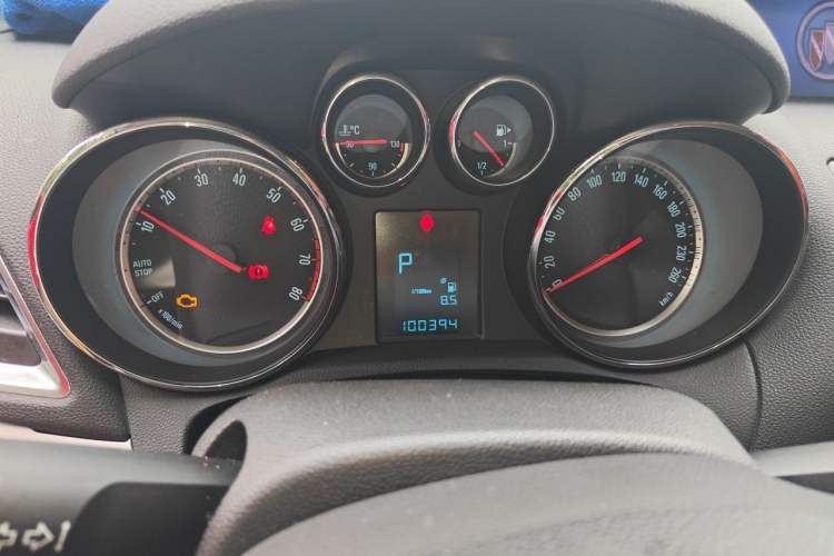 Used Buick Encore 2015 1.4T Automatic Two-Wheel Drive Urban Elite Version Instrument Cluster