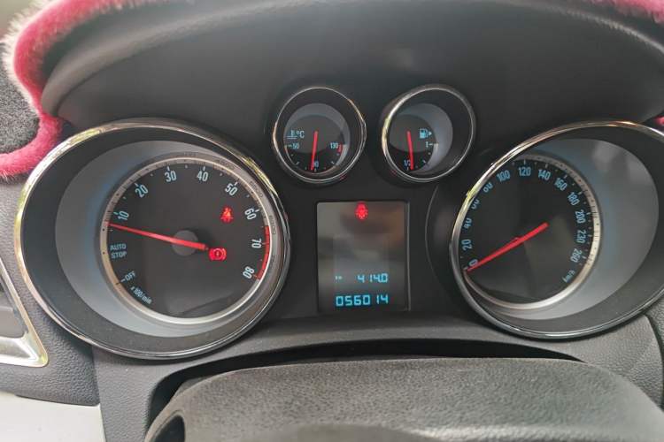 Used Buick Encore 2015 1.4T Manual Two-Wheel Drive Urban Advanced Model Instrument Cluster