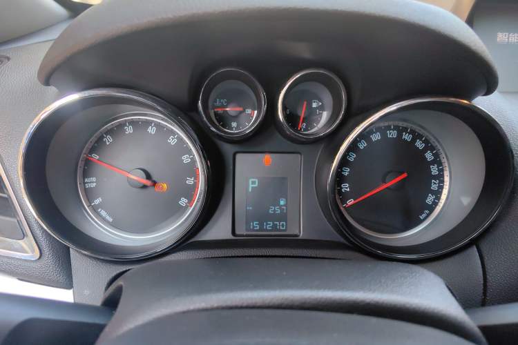 Used Buick Encore 2015 1.4T Automatic Two-Wheel Drive Urban Elite Version Instrument Cluster