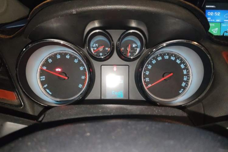 Used Buick Encore 2015 1.4T Automatic Two-Wheel Drive Urban Elite Version Instrument Cluster