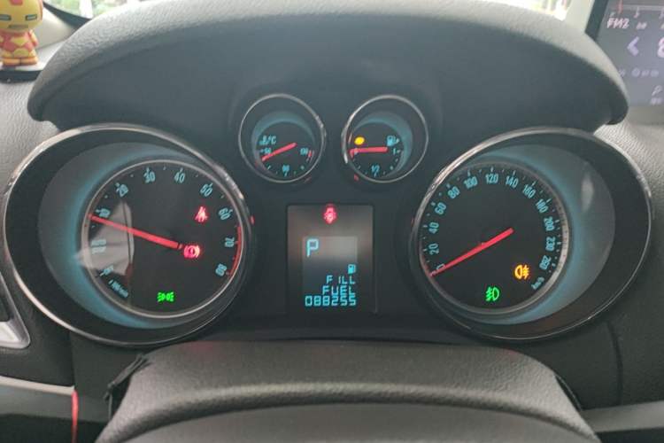 Used Buick Encore 2015 1.4T Automatic Two-Wheel Drive Urban Elite Version Instrument Cluster