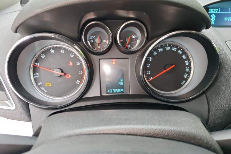 Used Buick Encore 2015 1.4T Automatic Two-Wheel Drive Urban Elite Version Instrument Cluster