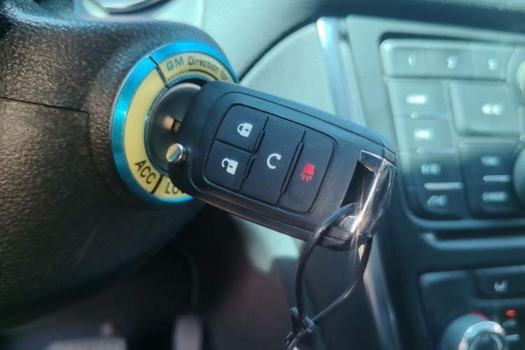 Used Buick Encore 2015 1.4T Automatic Two-Wheel Drive Urban Leading Model Interior 1