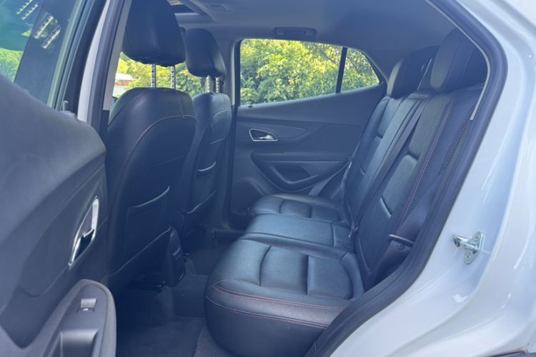 Used Buick Encore 2015 1.4T Automatic Two-Wheel Drive Urban Elite Version Interior 1