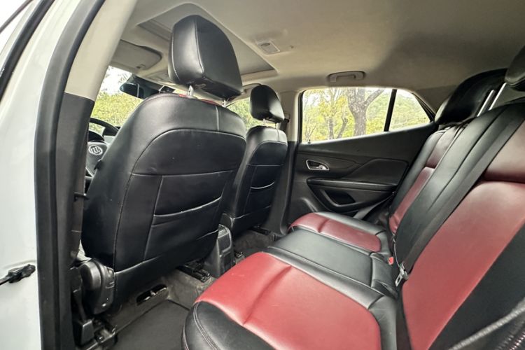 Used Buick Encore 2015 1.4T Automatic Two-Wheel Drive Urban Elite Version Interior 1