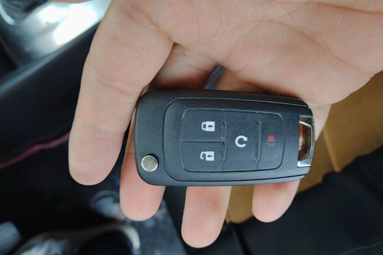 Used Buick Encore 2015 1.4T Automatic Two-Wheel Drive Urban Leading Model Interior 1