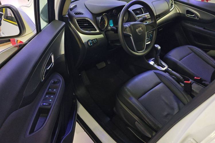 Used Buick Encore 2015 1.4T Automatic Two-Wheel Drive Urban Elite Version Interior 2