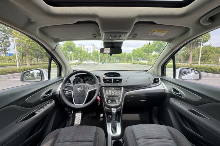 Used Buick Encore 2015 1.4T Automatic Two-Wheel Drive Urban Elite Version Interior 2