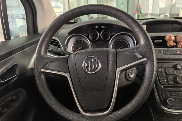 Used Buick Encore 2015 1.4T Automatic Two-Wheel Drive Urban Elite Version Interior 2