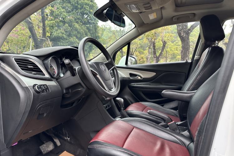 Used Buick Encore 2015 1.4T Automatic Two-Wheel Drive Urban Elite Version Interior 2