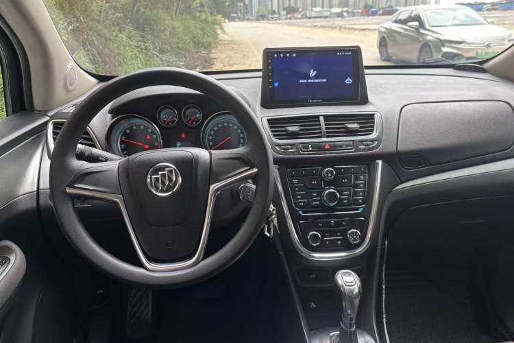 Used Buick Encore 2015 1.4T Automatic Two-Wheel Drive Urban Elite Version Interior 2