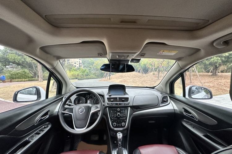 Used Buick Encore 2015 1.4T Automatic Two-Wheel Drive Urban Elite Version Interior 3