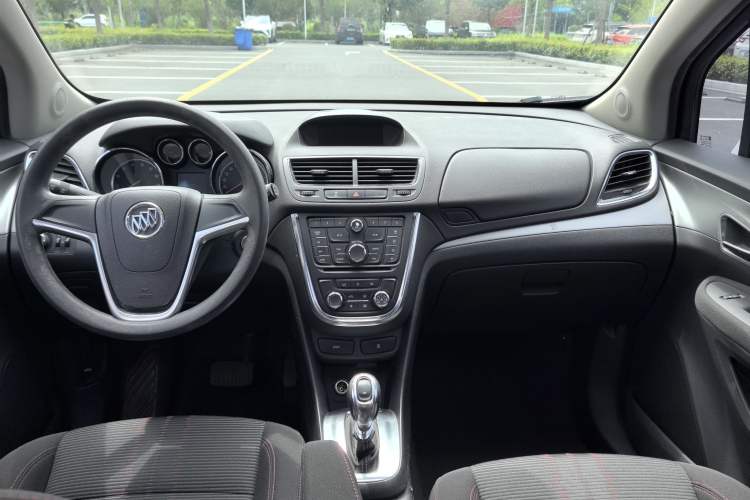 Used Buick Encore 2015 1.4T Automatic Two-Wheel Drive Urban Elite Version Interior 3