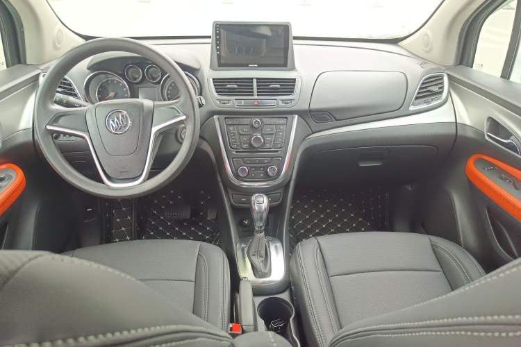 Used Buick Encore 2015 1.4T Automatic Two-Wheel Drive Urban Elite Version Interior 3