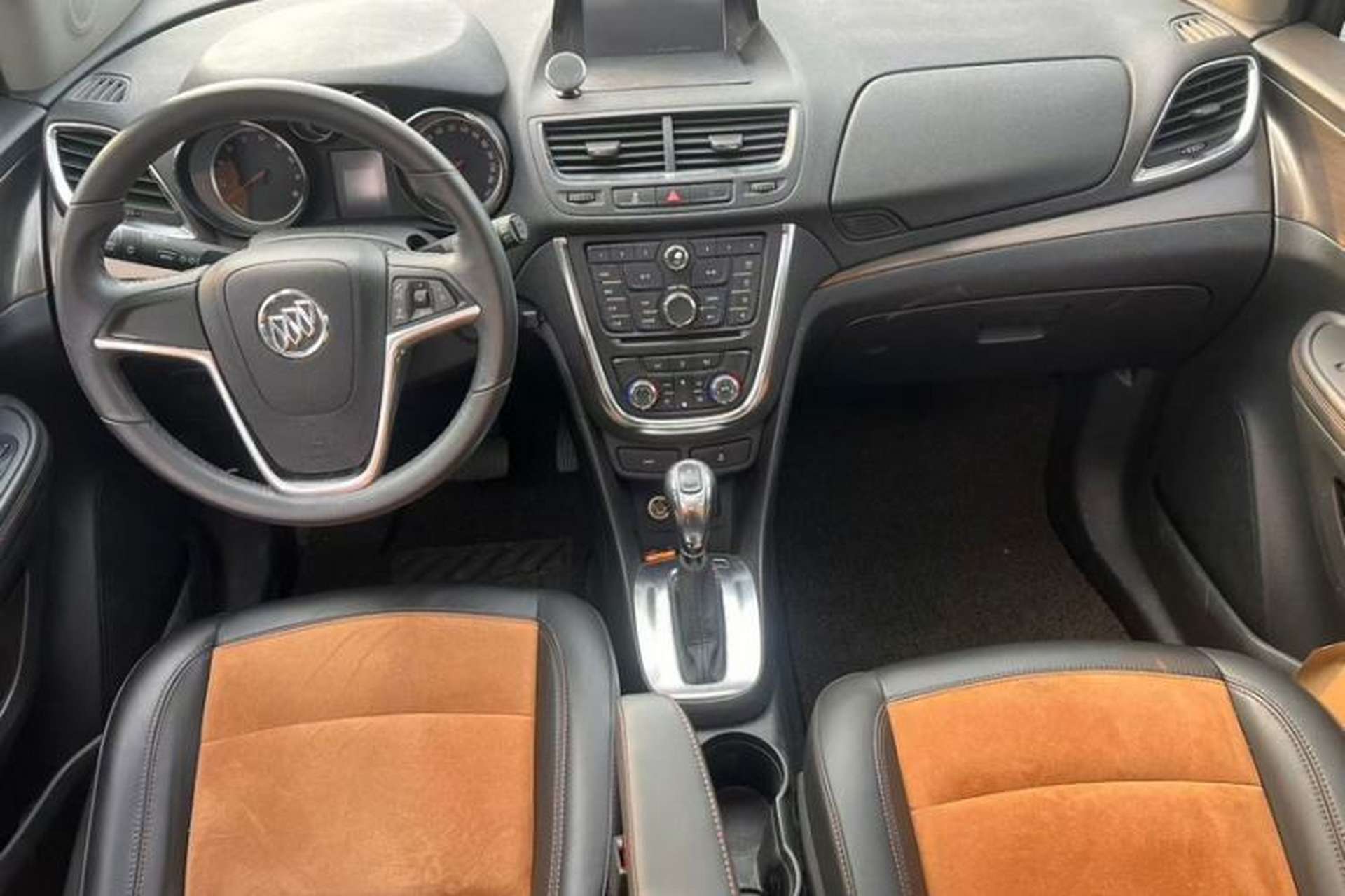 Used Buick Encore 2015 1.4T Automatic Two-Wheel Drive Urban Leading Model Interior 3