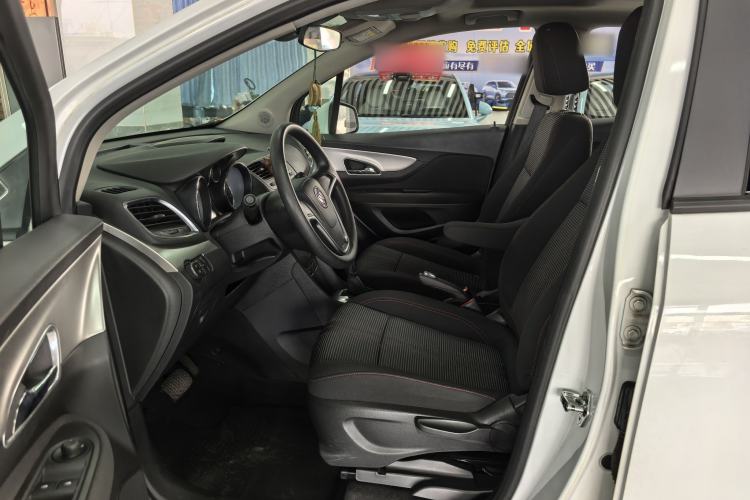 Used Buick Encore 2015 1.4T Automatic Two-Wheel Drive Urban Elite Version Interior 5