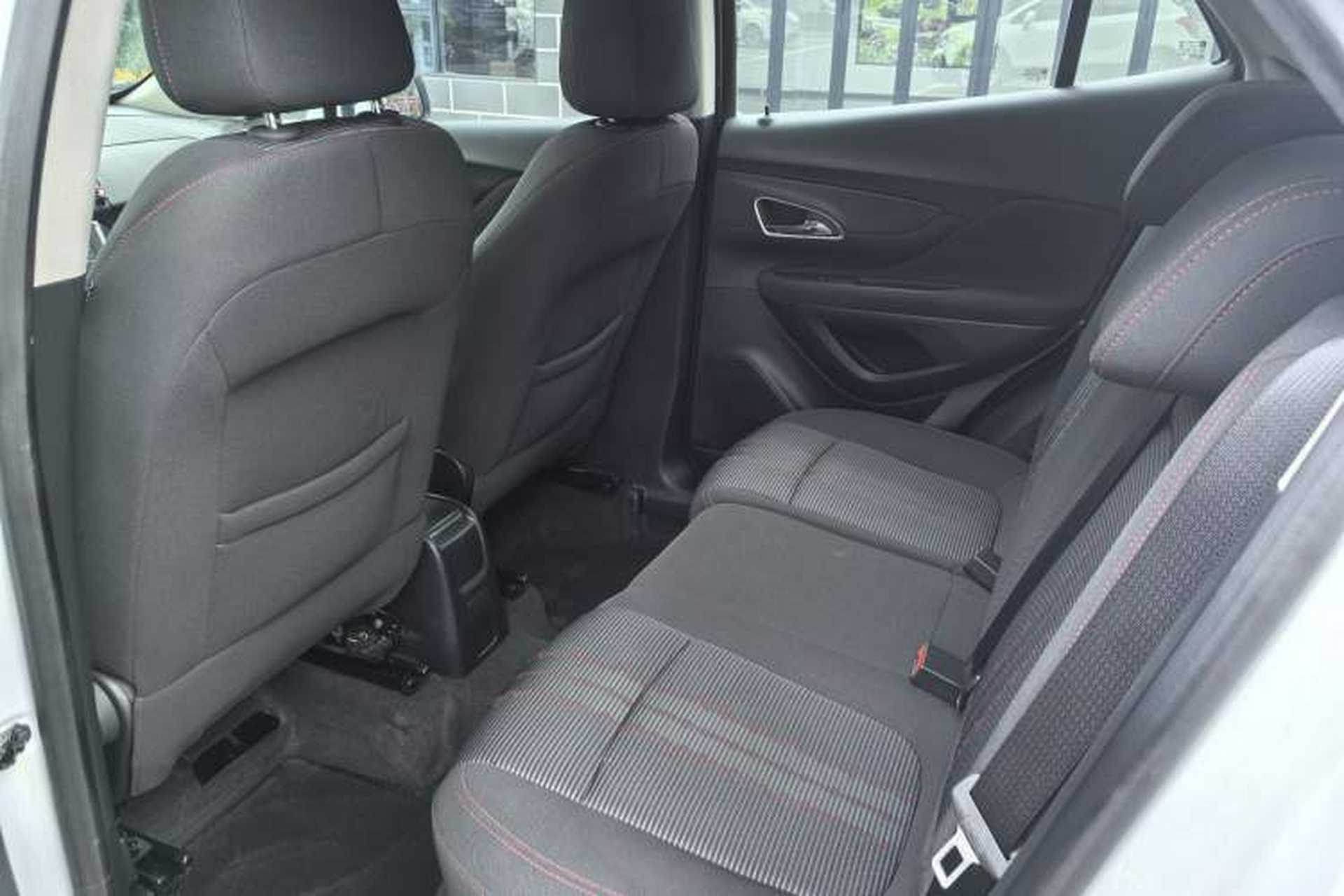 Used Buick Encore 2015 1.4T Automatic Two-Wheel Drive Urban Elite Version Interior 6