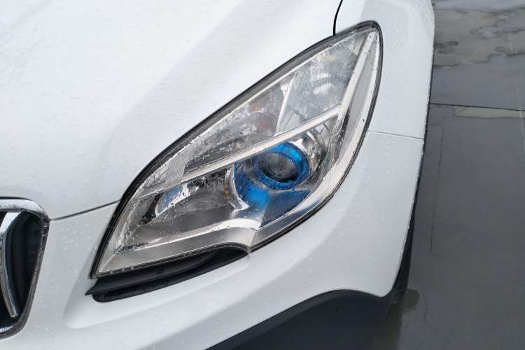 Used Buick Encore 2015 1.4T Automatic Two-Wheel Drive Urban Elite Version Left Front Headlight